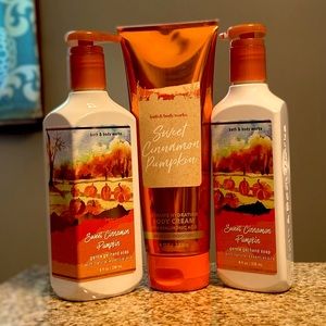 Sweet Cinnamon Pumpkin Bath and Body Works